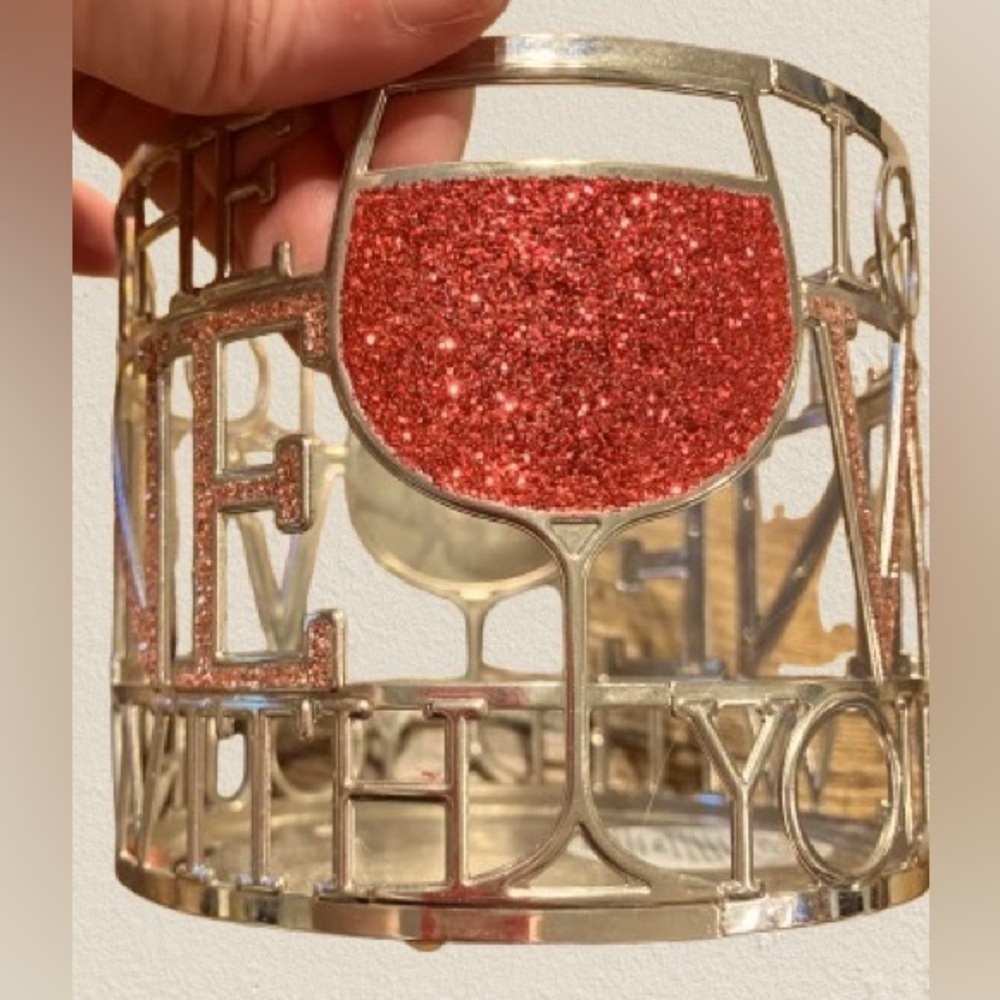 🍷 GLITTER EMBOSSED WINE GLASSES  3 Wick Candle Holder Bath Body Works Romantic